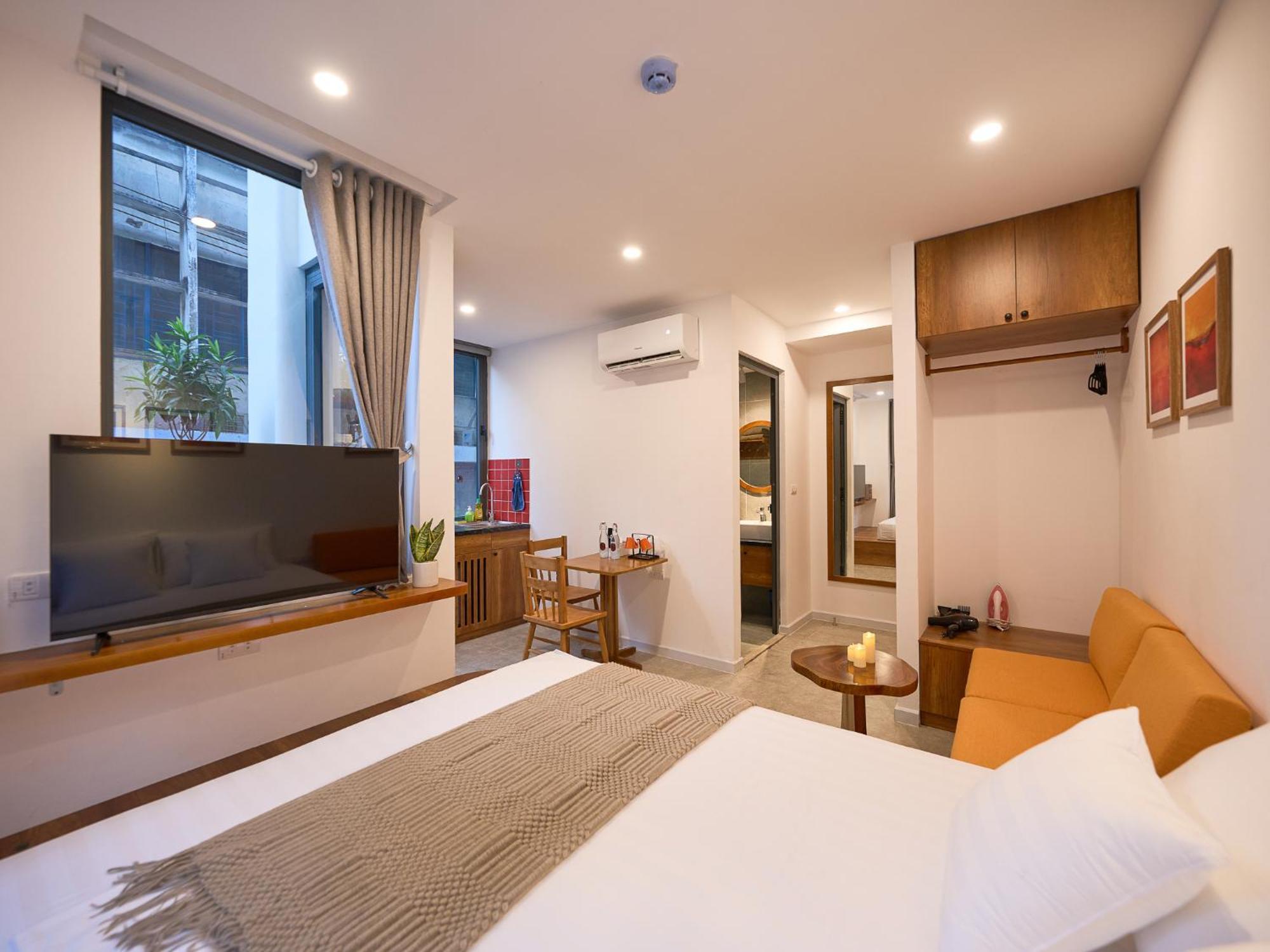 Apartment Paradox Saigon Centre-streetview-near Nguyen Hue-100m2 Rooftop Pool