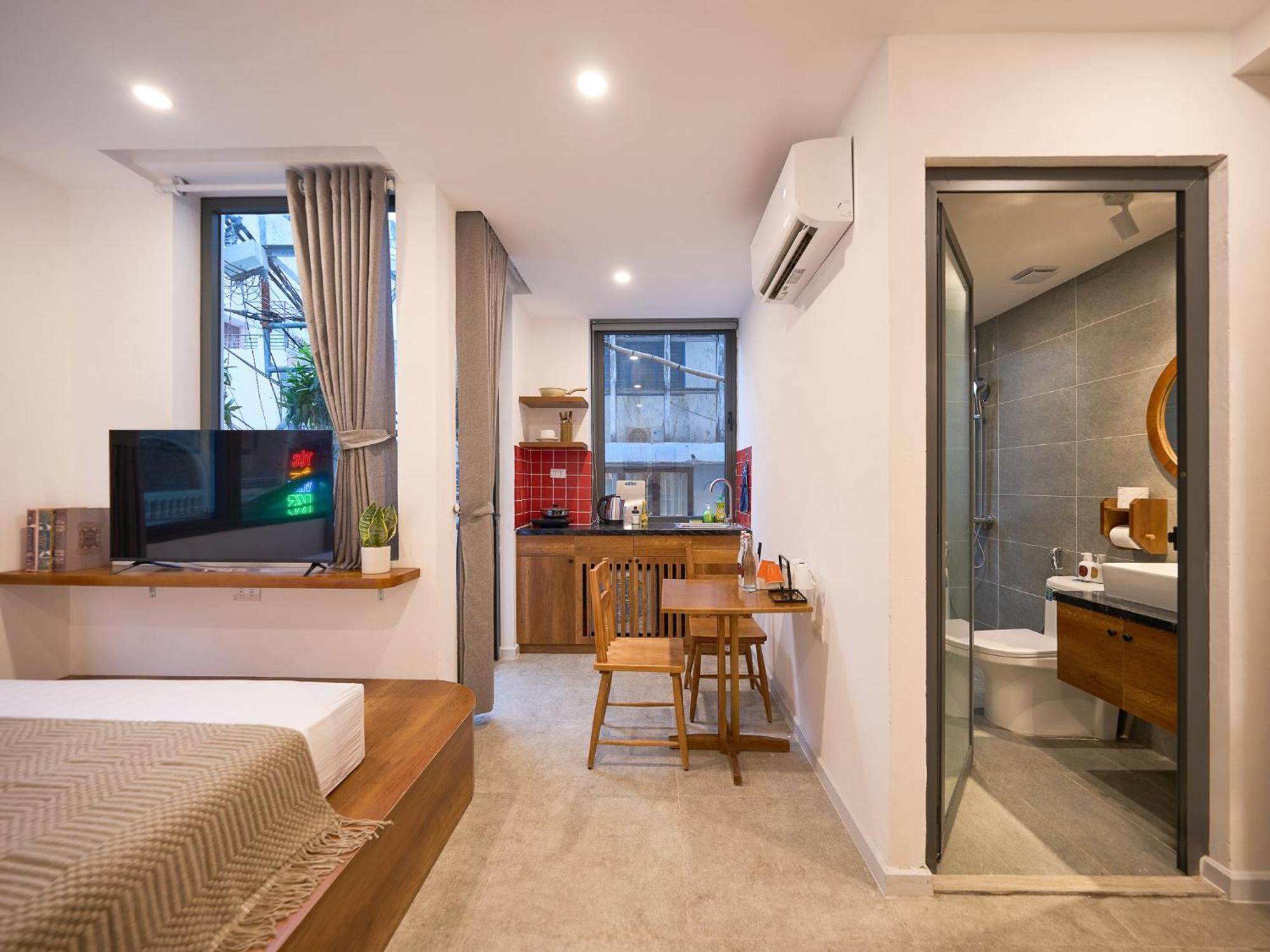Apartment Paradox Saigon Centre-streetview-near Nguyen Hue-100m2 Rooftop Pool Ho Chi Minh City