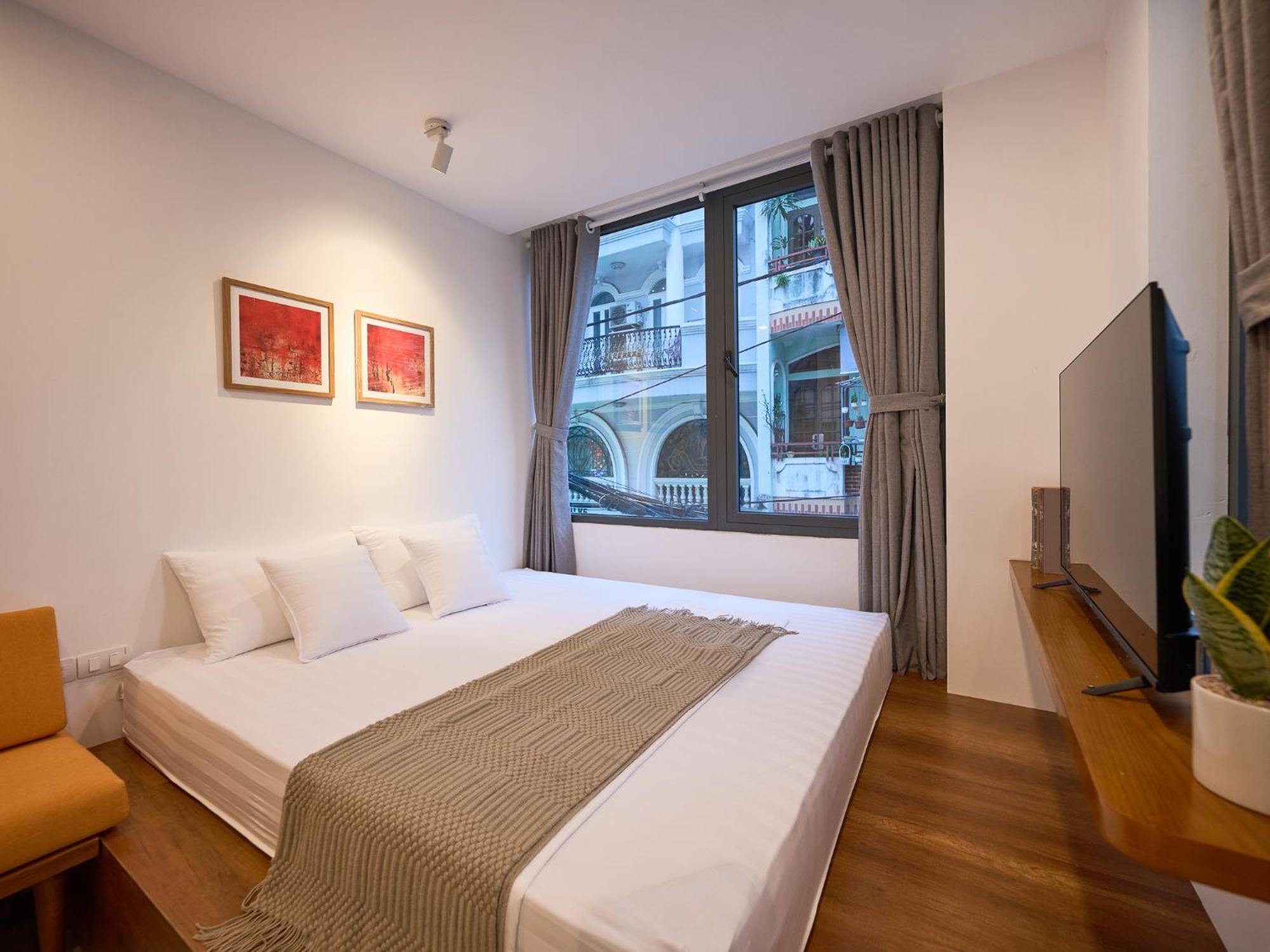 Paradox Saigon Centre-streetview-near Nguyen Hue-100m2 Rooftop Pool *